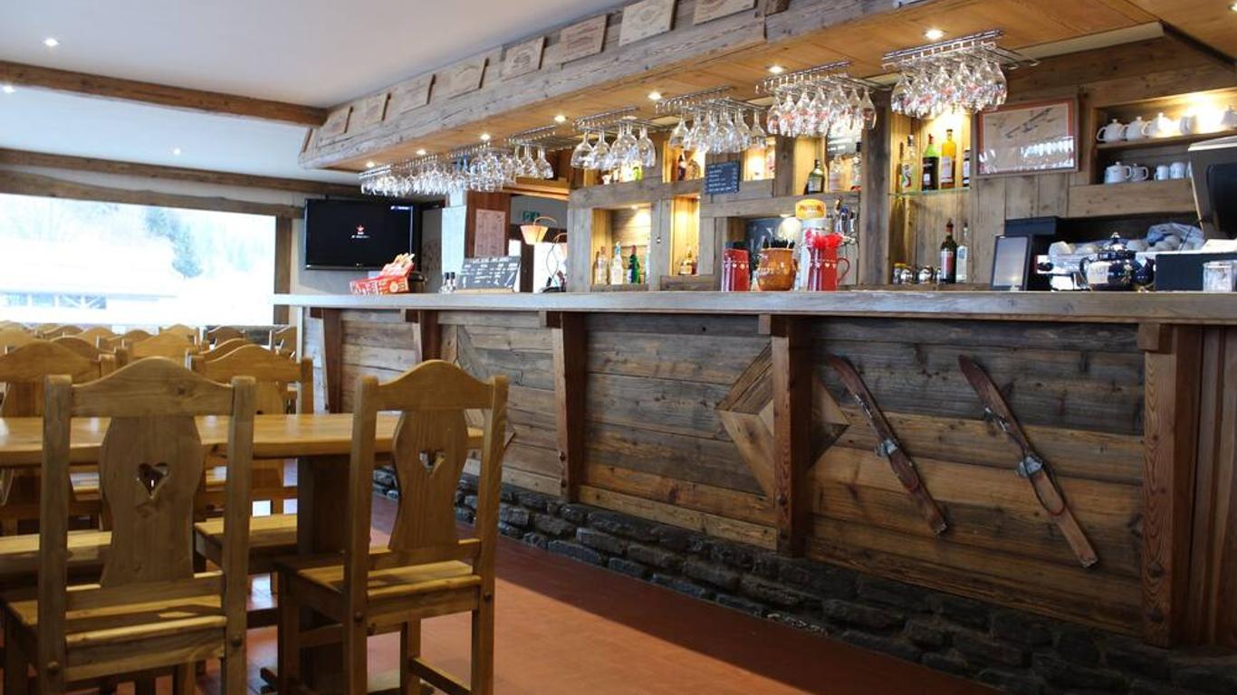 烏佛雷迪餐廳酒店 - 拉庫魯澤