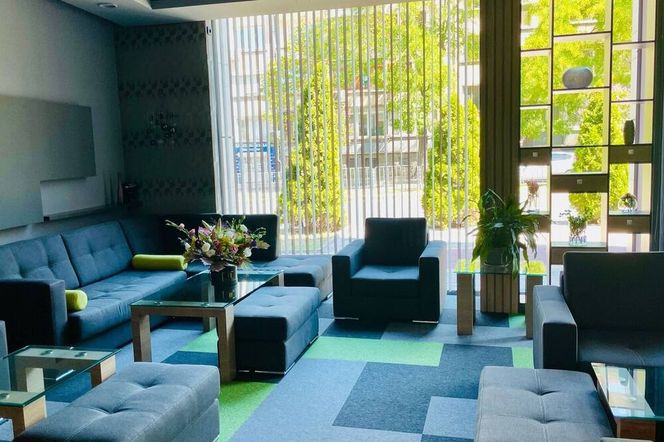 世博酒店 - 普洛夫第夫