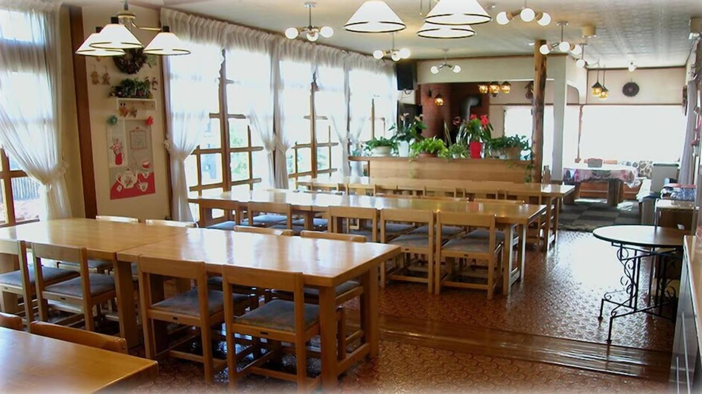伯格膳食公寓