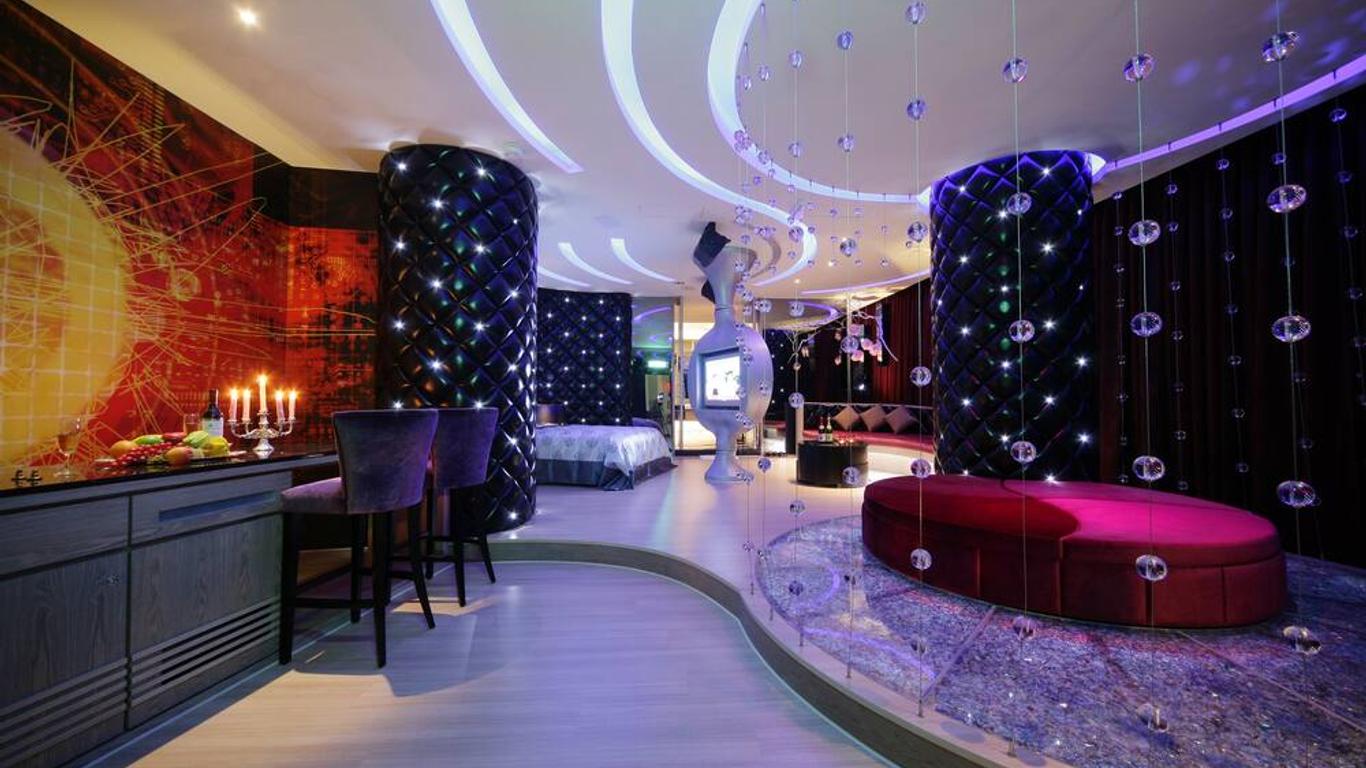 杜拜風情時尚旅館