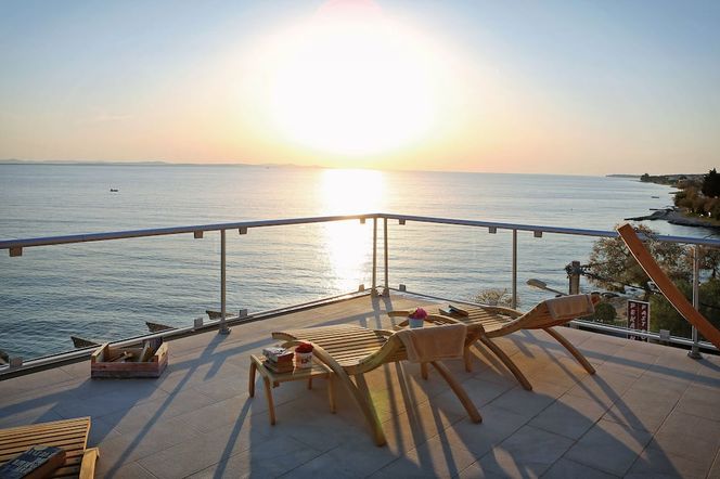 德芬酒店 - 札達爾