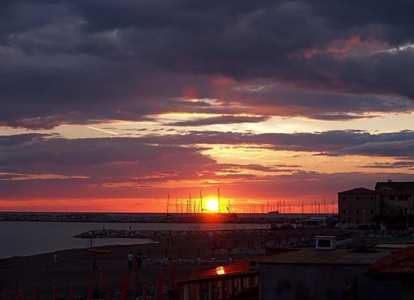 室外景 相片