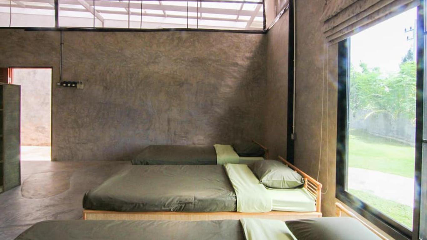 耐迪雕塑小屋飯店