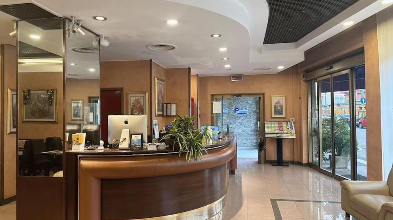 瓦加娜酒店 - 米蘭