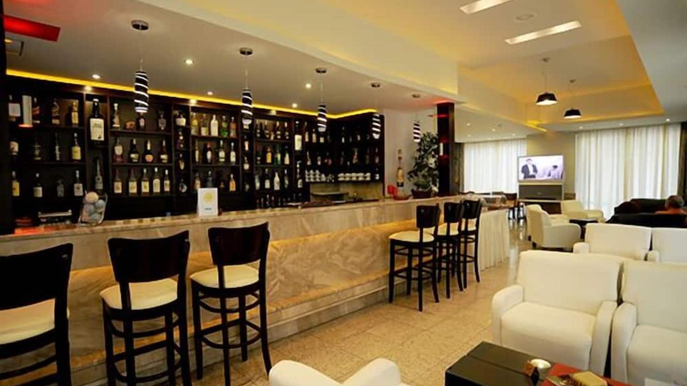 帕利薩酒店 - 科斯島