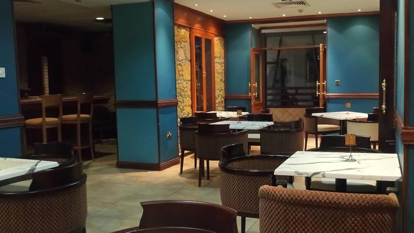 卡斯泰利酒店 - 尼古西亞