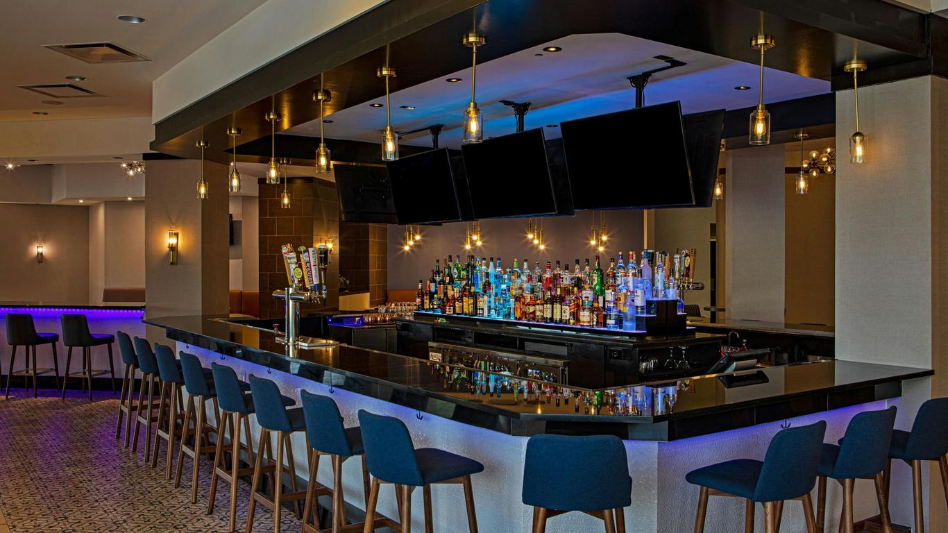 喜來登力登中心愛迪生酒店 - 艾迪遜