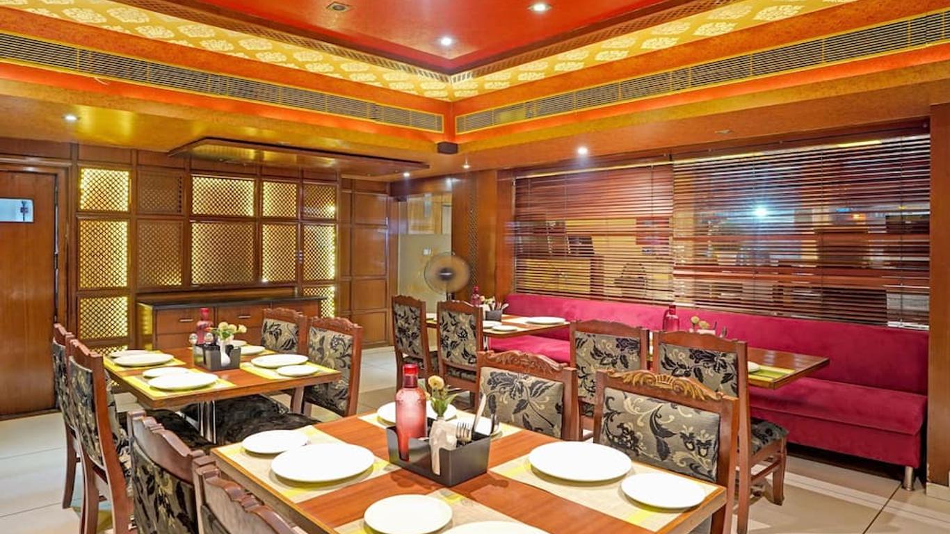 皇家 CM 酒店 - 齋浦爾