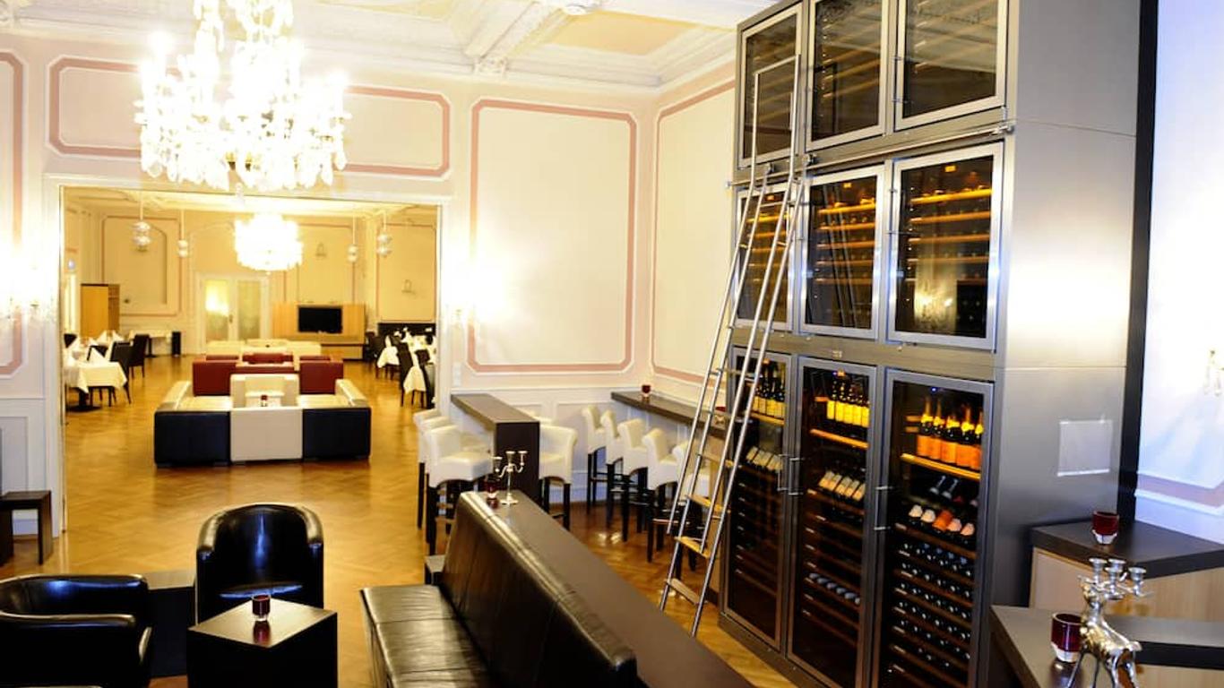 佐姆黑斯徹翰里歐派克拜德酒店 - 巴登巴登
