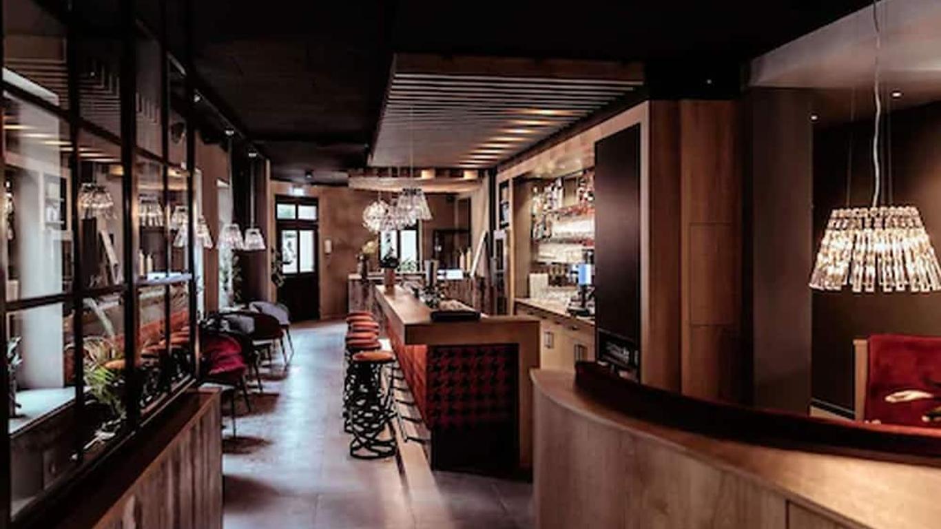 阿歷克斯桑德斯酒店寄宿公寓及餐廳