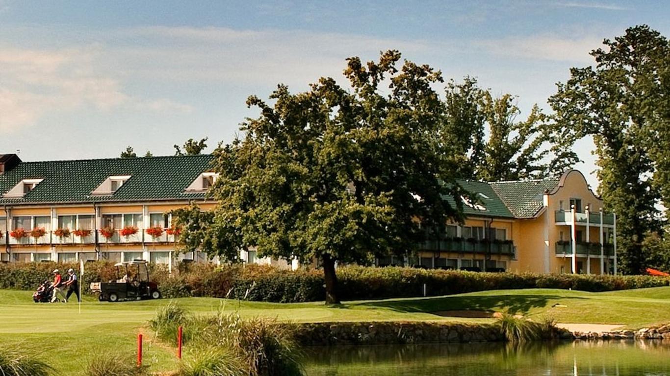 潘寧古斯霍夫高爾夫飯店