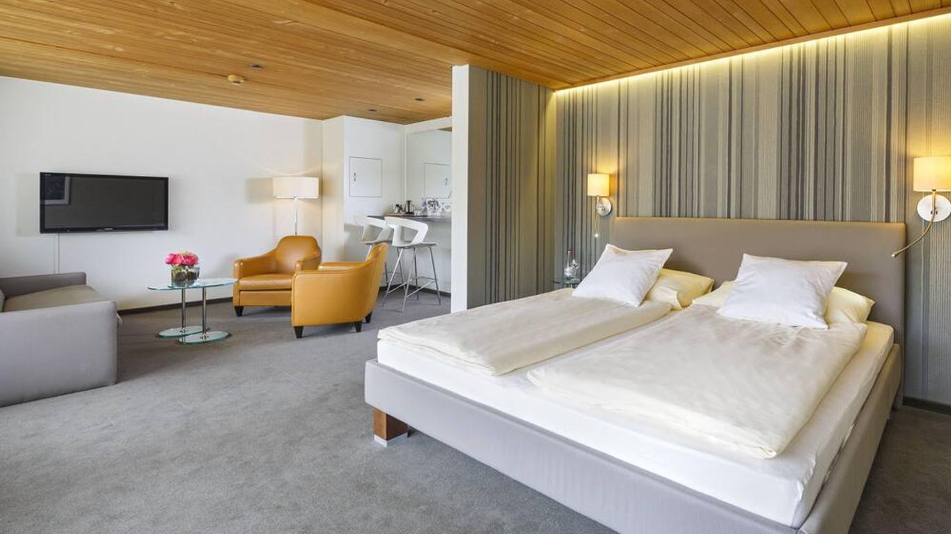 Stella Swiss Q Hotel - 印特拉肯