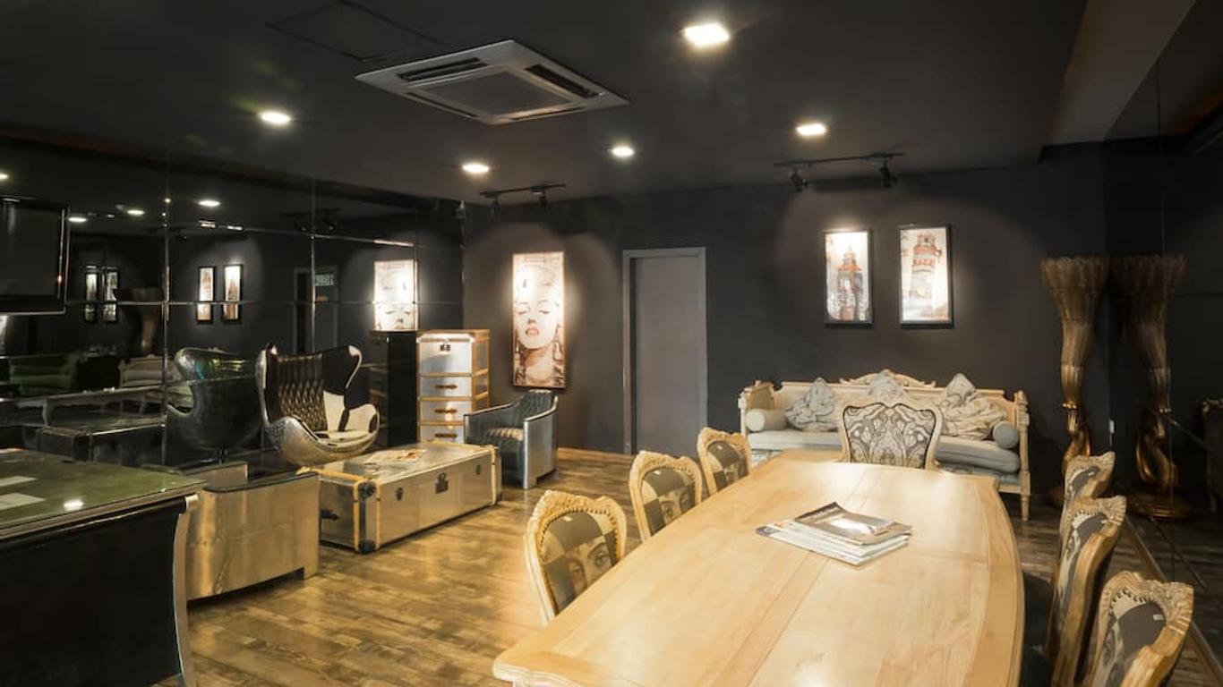 新山歐羅富豪酒店 - 新山