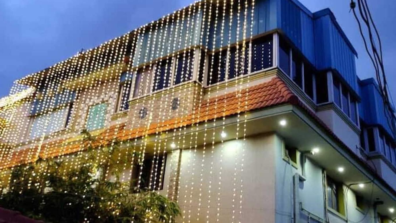 Hotel Vaani Villa
