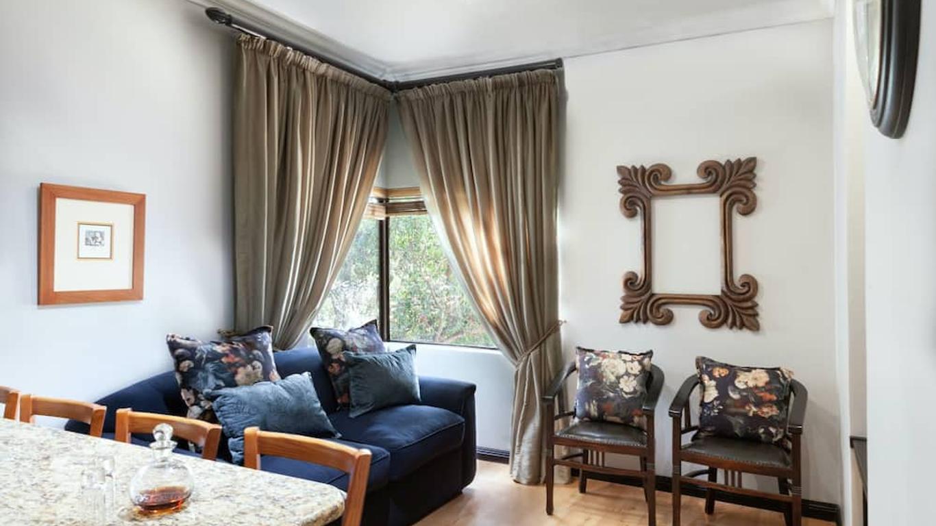 InnJoy Boutique Hotel
