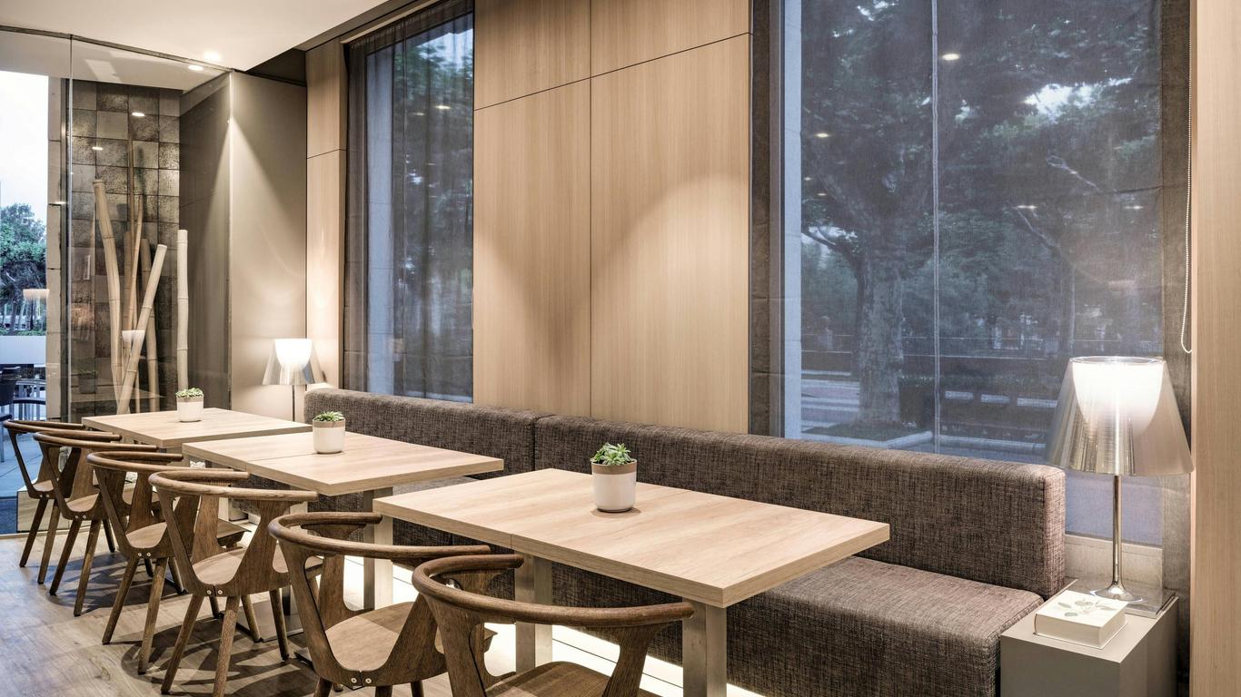 布林戈斯萬豪 AC 酒店 - 布爾戈斯