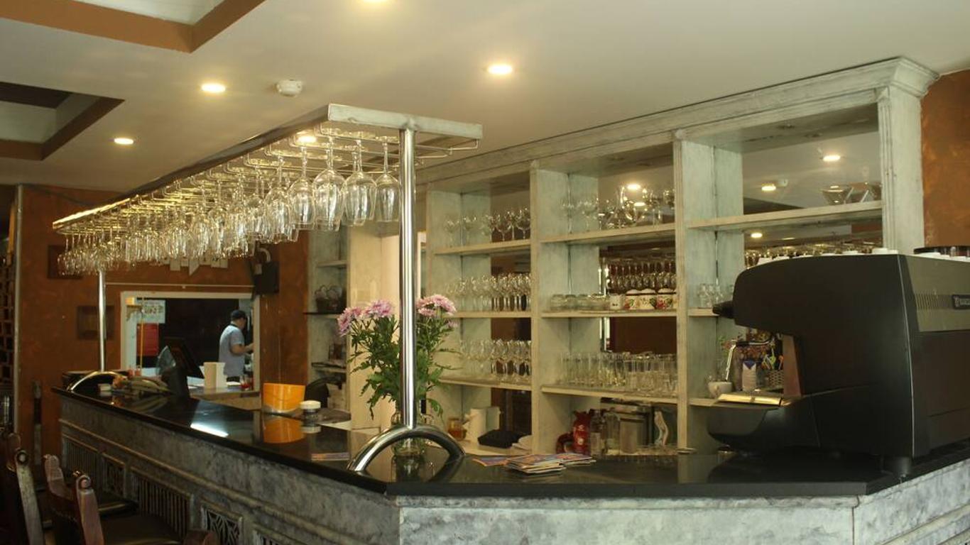 皇冠鑽石酒店 - 胡志明市