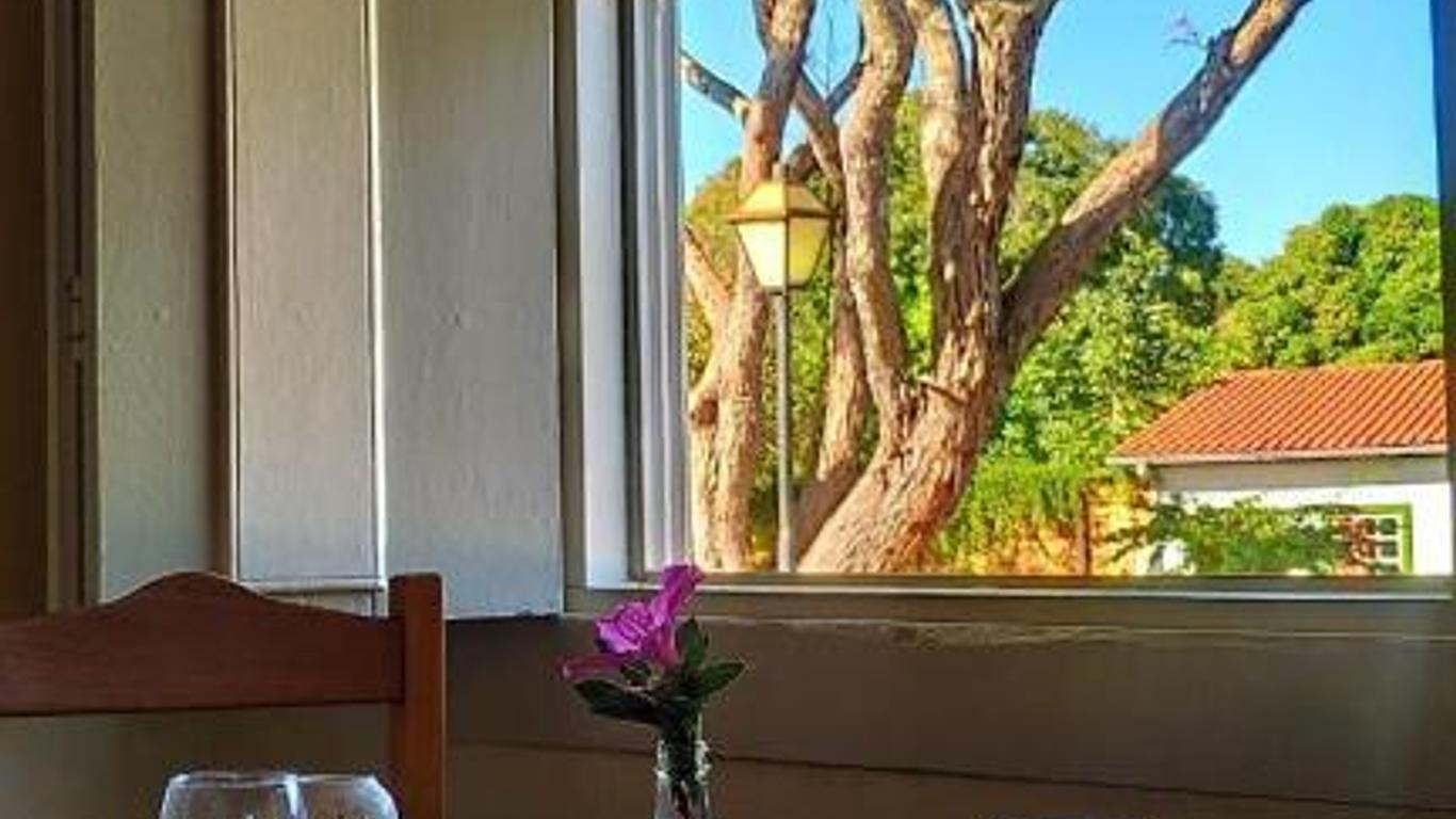 格蘭德之家旅館
