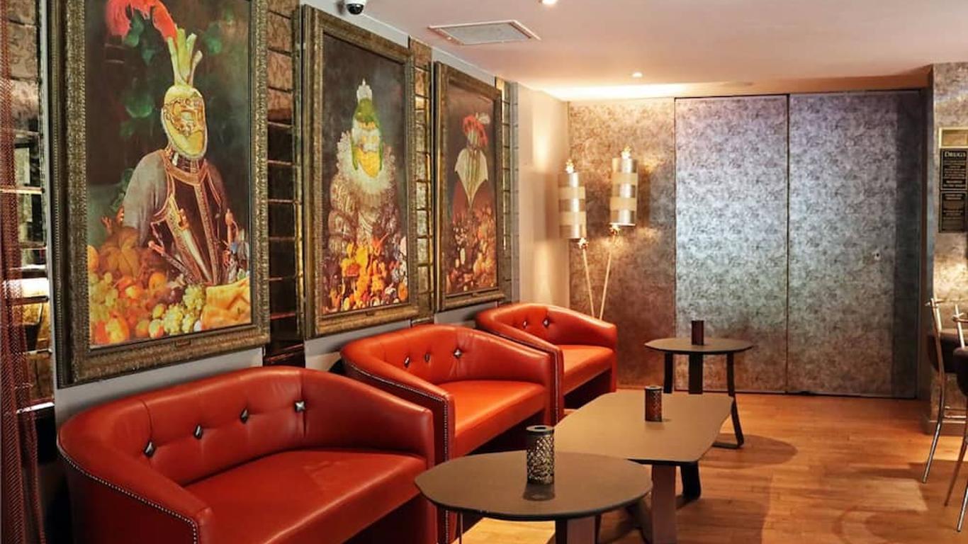 The Pinewood Hotel - 斯勞