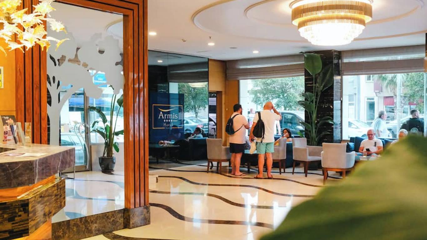 阿爾米斯酒店 - 伊士麥
