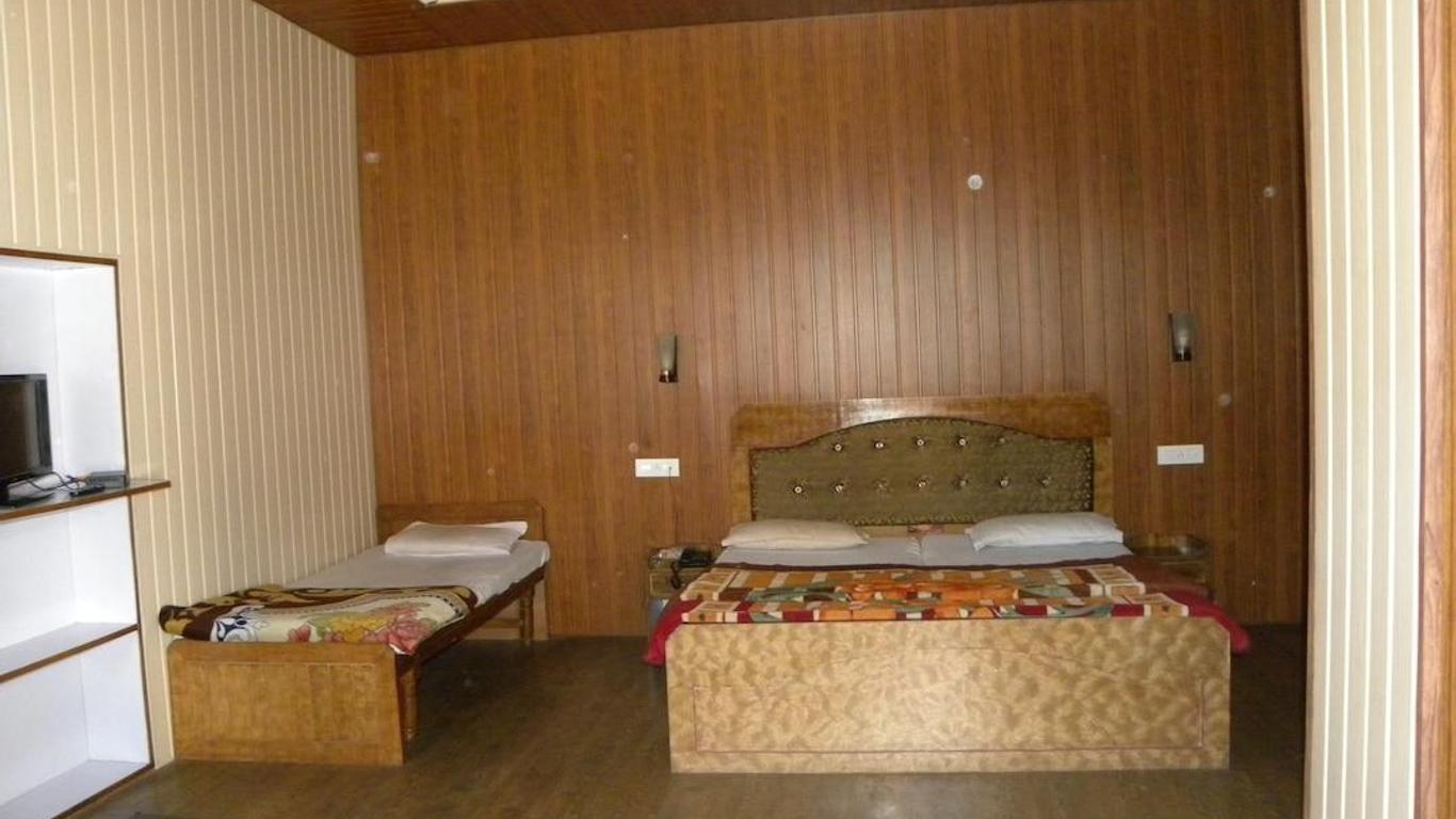 Hotel R Maidens