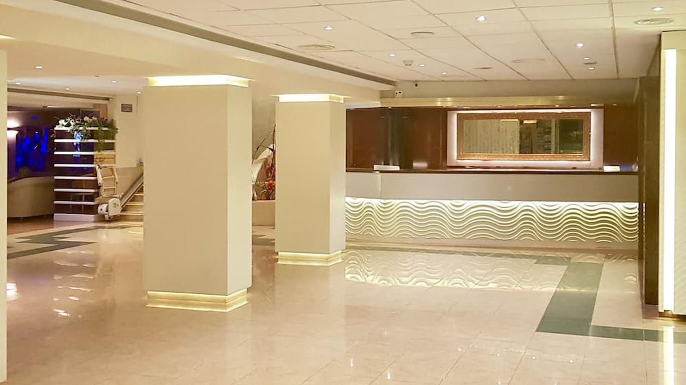 皮瑪律酒店 - 布拉內斯