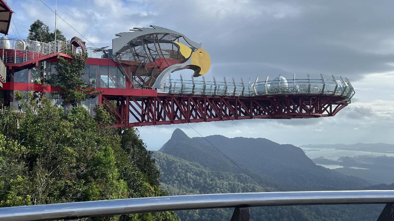 舒適汽車旅館