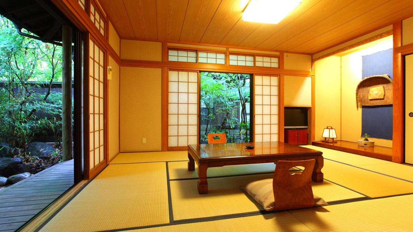山忍酒店