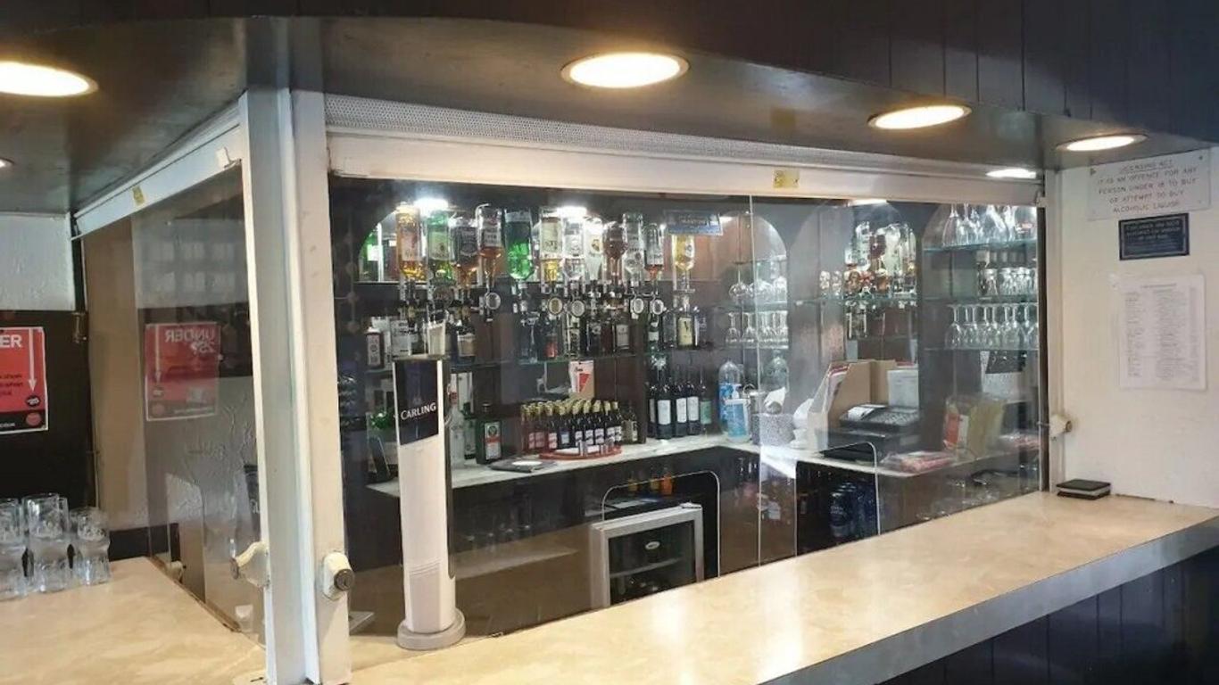 埃爾姆赫斯特酒店 - 瑞丁