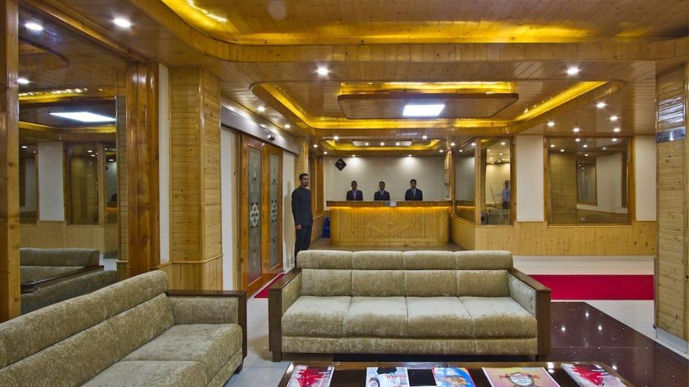 馬拉里高地渡假酒店 - 馬納利