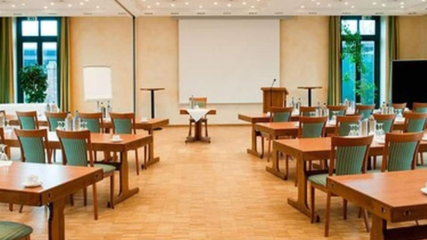 艾特霍內爾克魯格餐廳酒店 - 歐登堡
