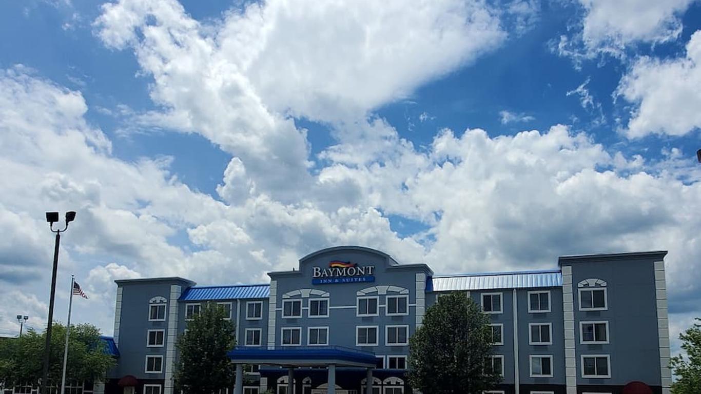 聖羅伯特萊昂納德伍德堡貝蒙特旅館套房酒店 - 聖羅伯特