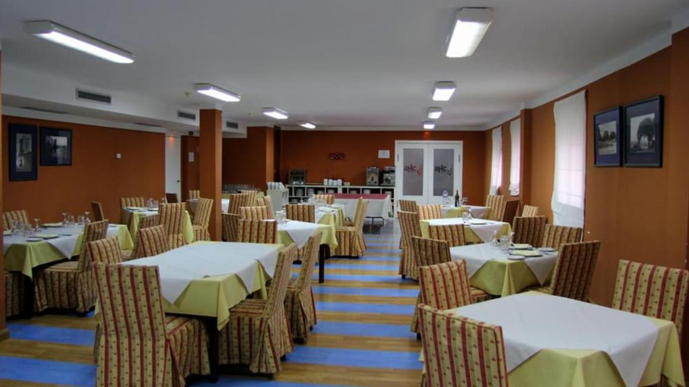 AHC 酒店 - 卡塞雷斯