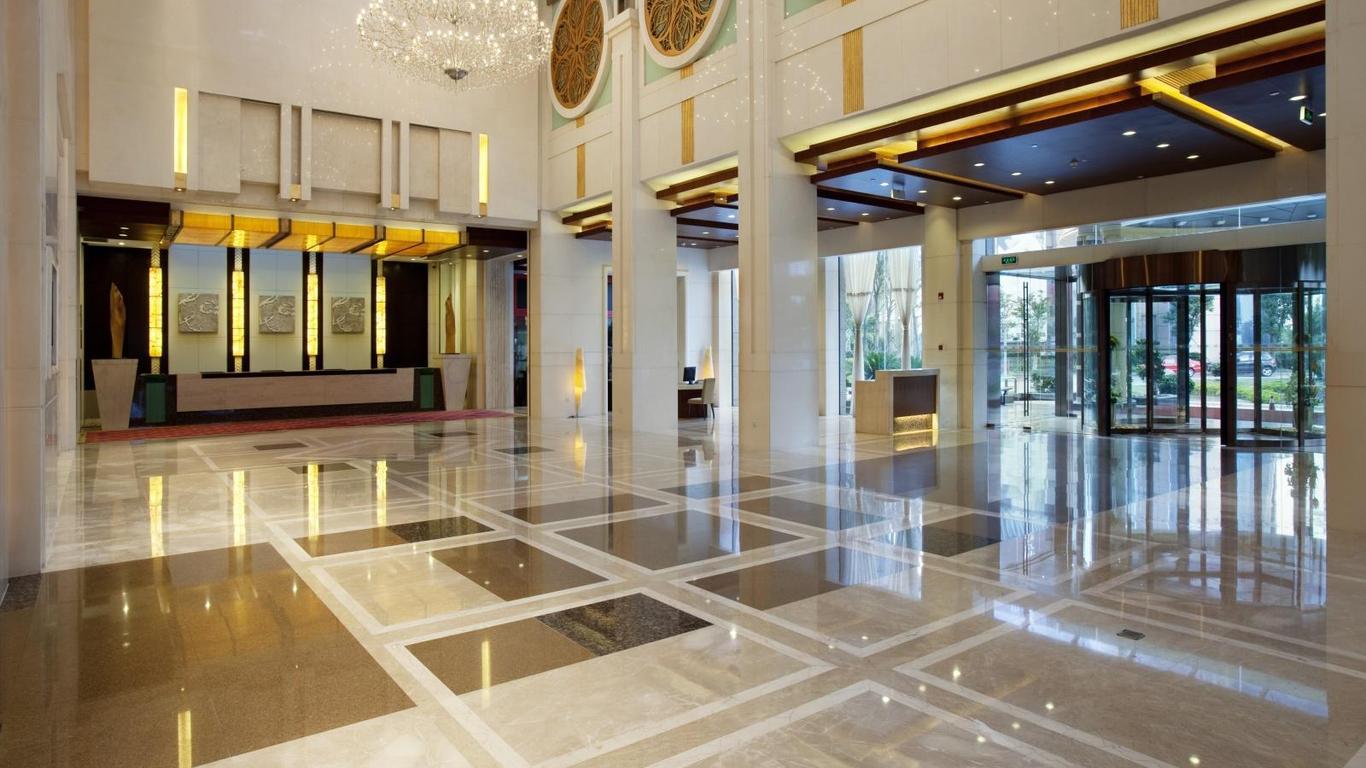 常熟中江廣場皇冠假日酒店
