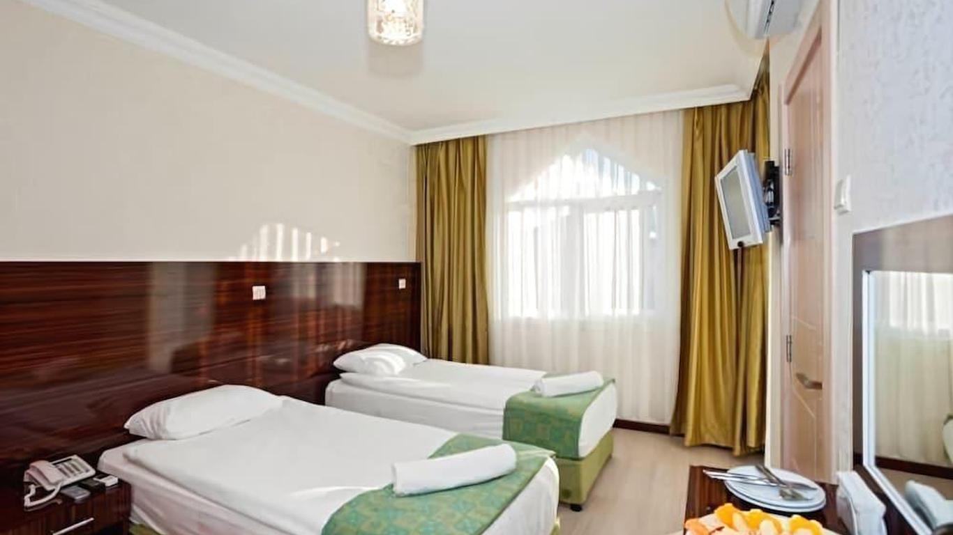 Şato Otel Lara - 安塔利亞