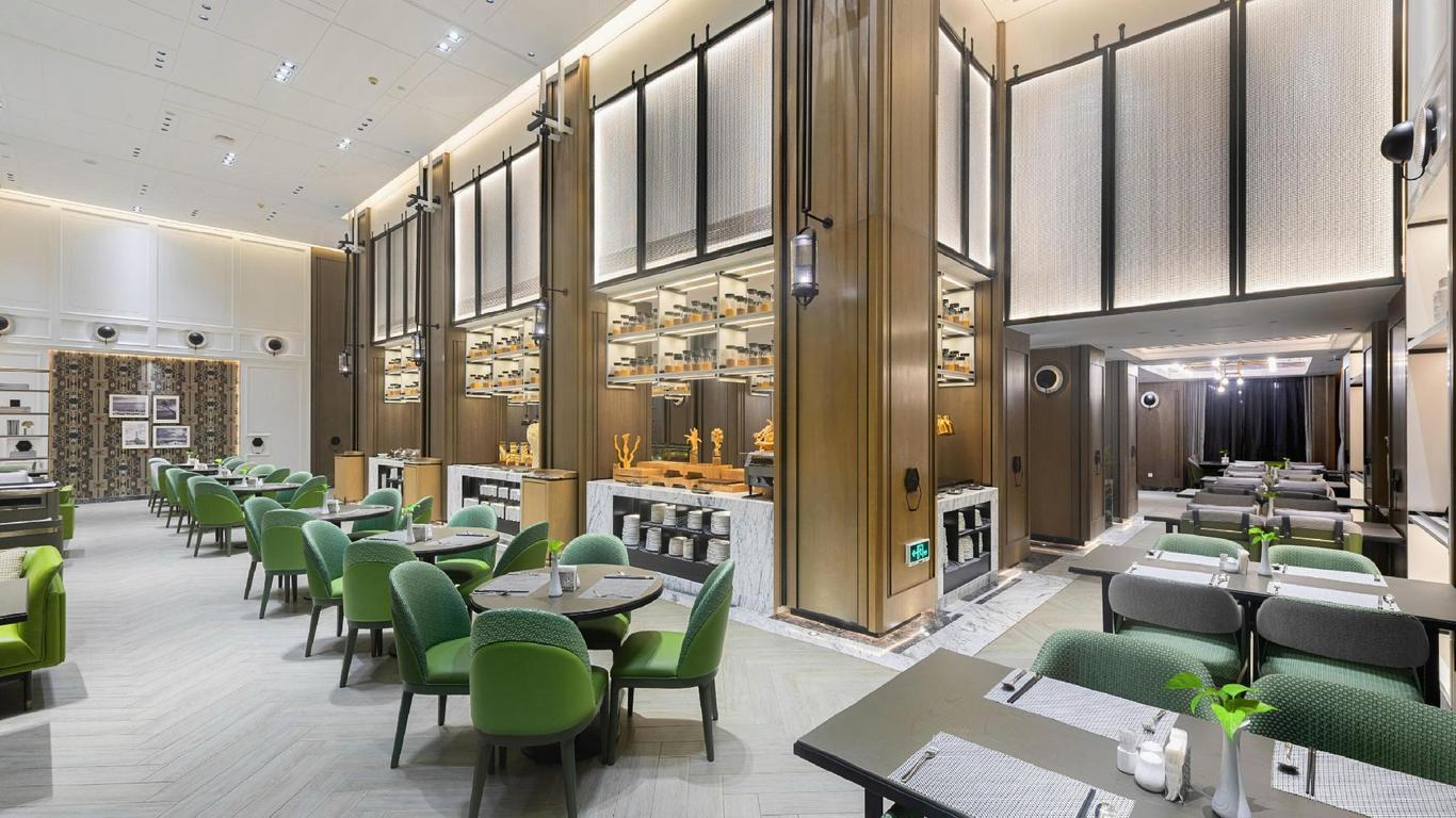三亞金鳳凰海景酒店