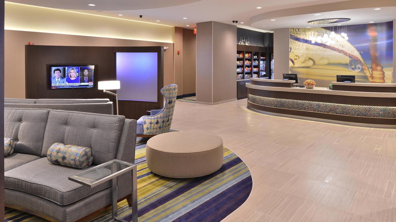 羅利凱瑞 SpringHill Suites 酒店 - 開利