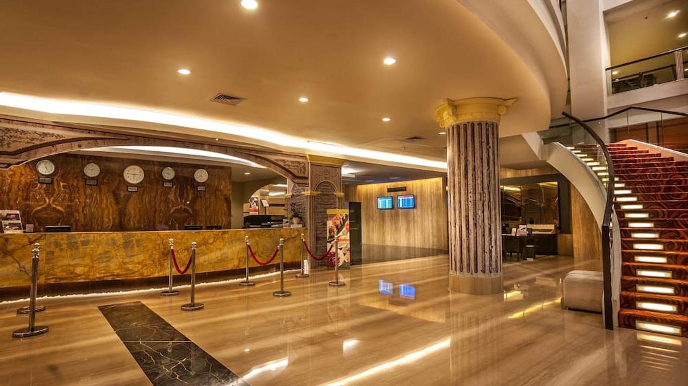 卡拉里恩大酒店及會議中心 - 瑪加沙