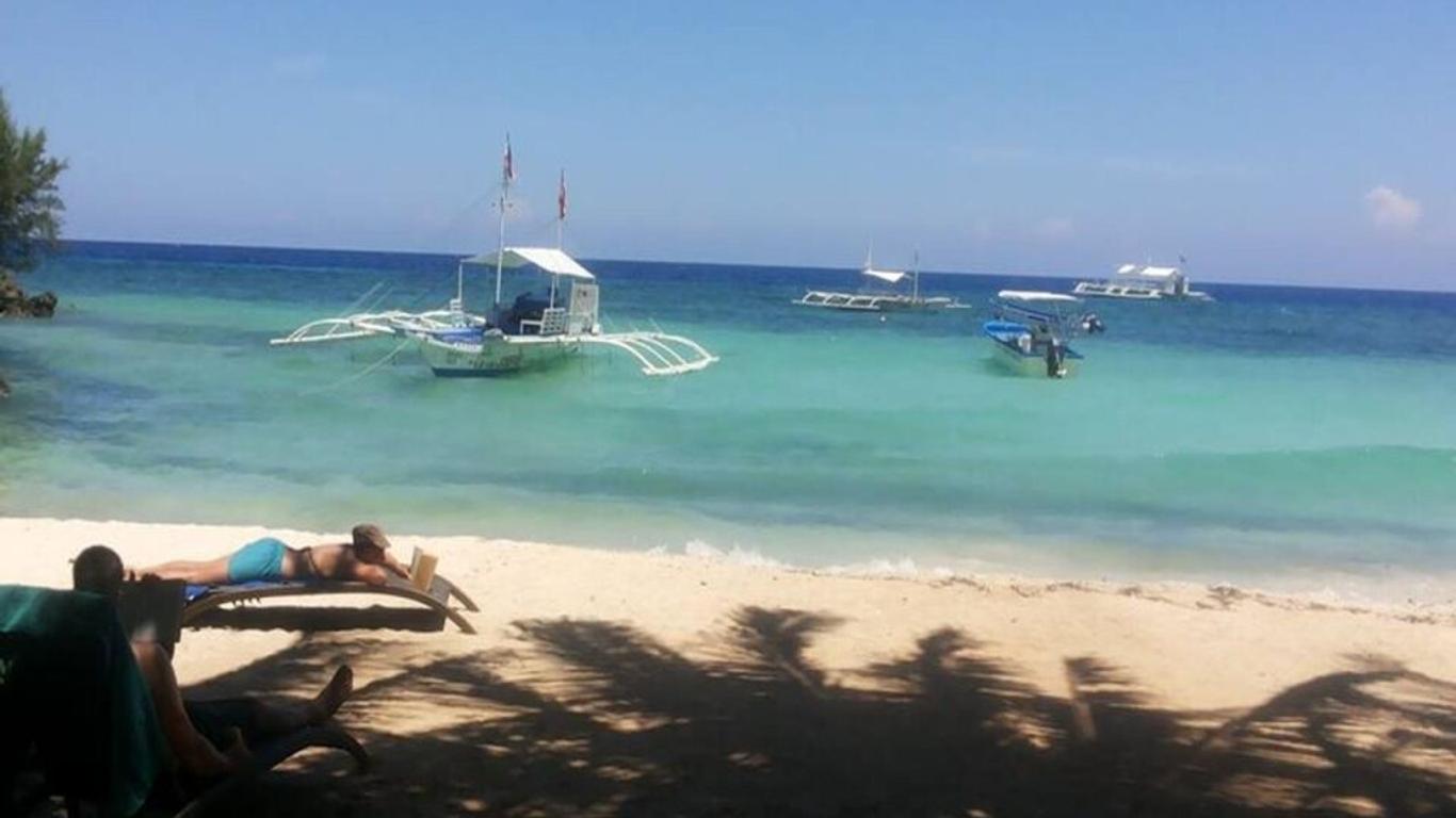 阿羅娜熱帶海灘度假村
