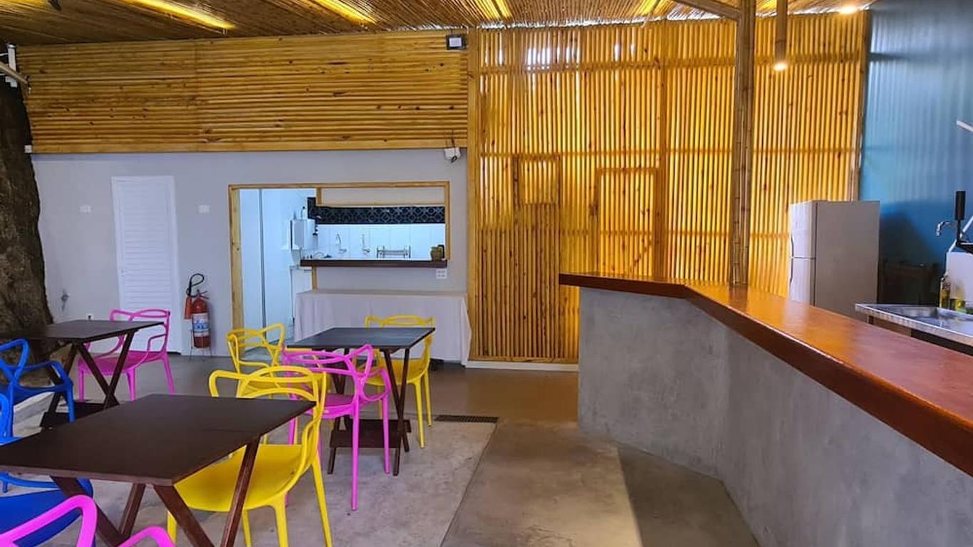 伊卡萊套房酒店 - 尼泰羅伊