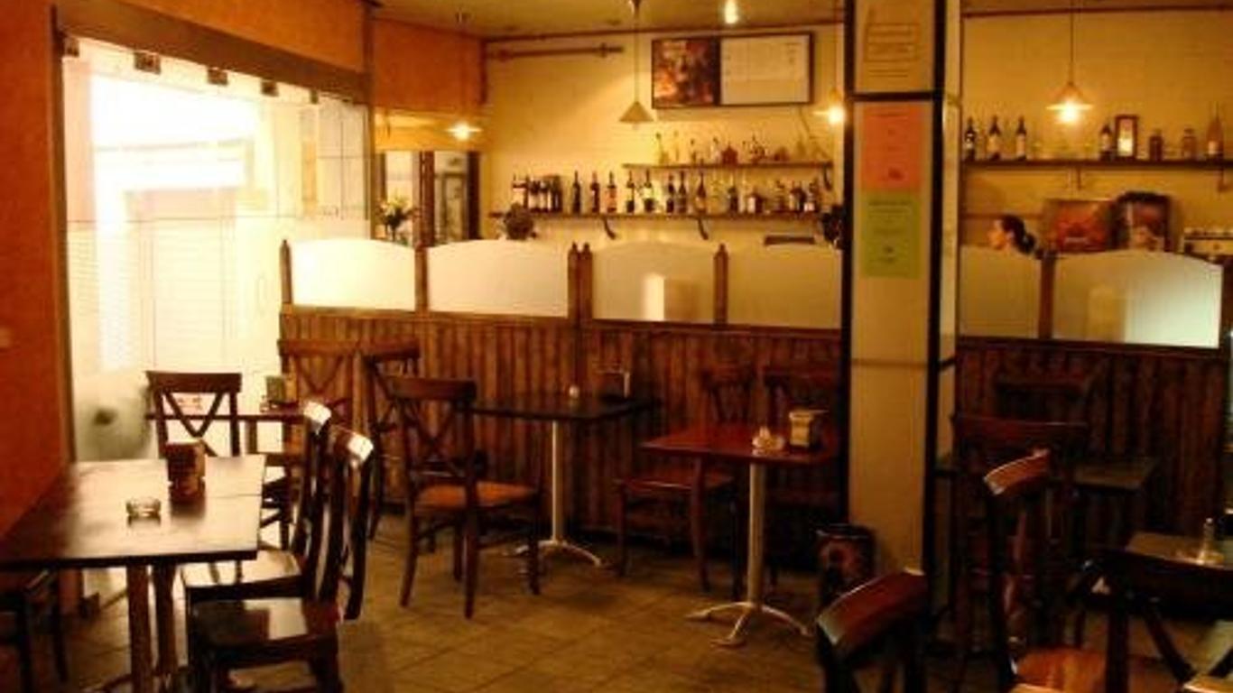 拉坎帕納旅館