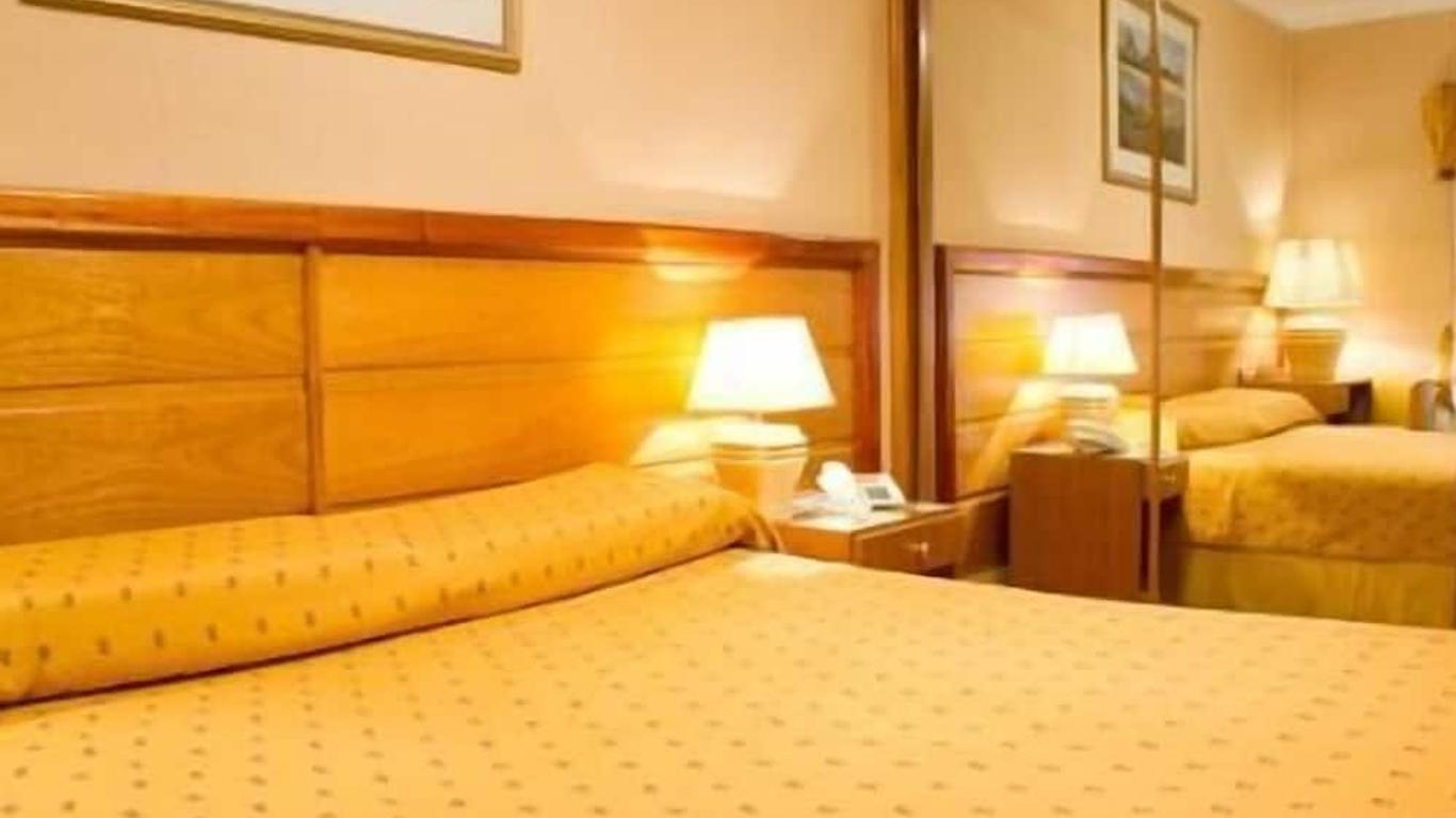 Hotel Provincial - 曼多薩