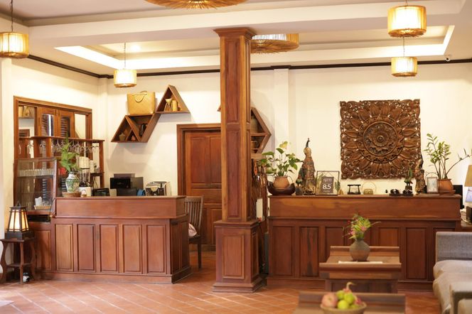 皇家孔雀精品飯店