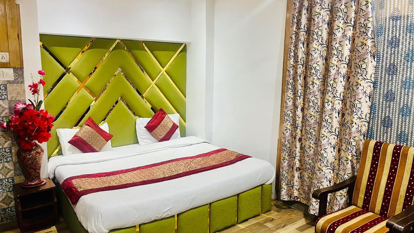 Hotel Star of Kashmir