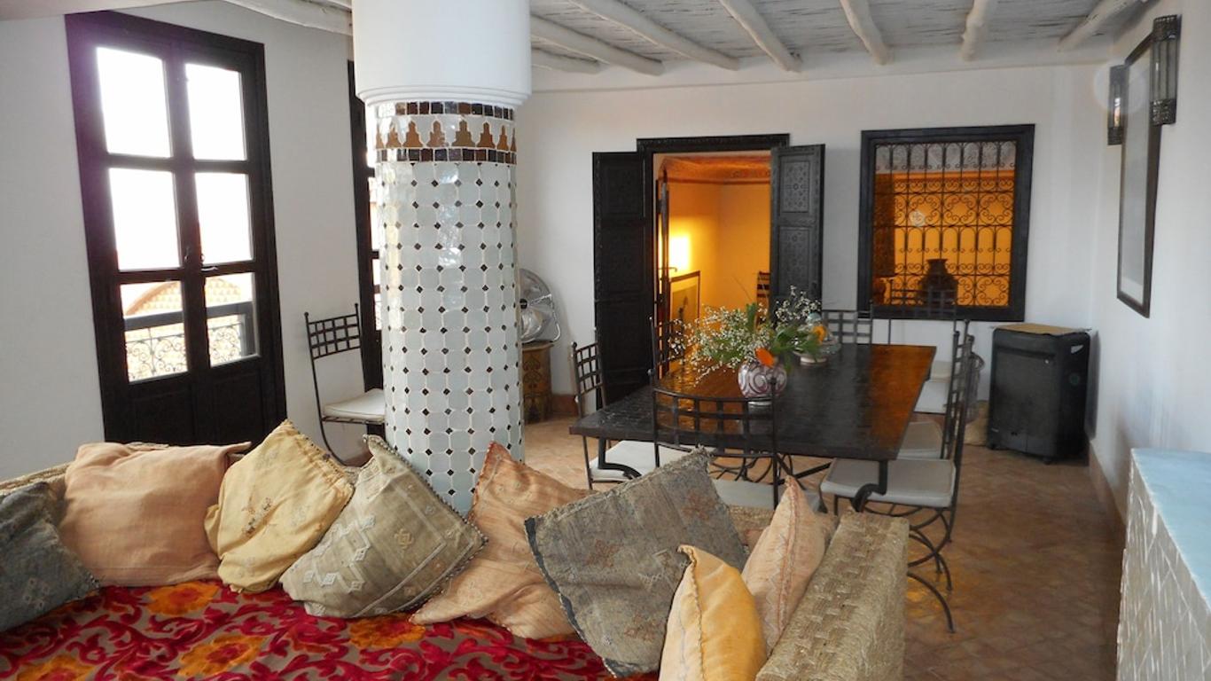 里亞德雨果摩洛哥傳統庭院住宅旅館
