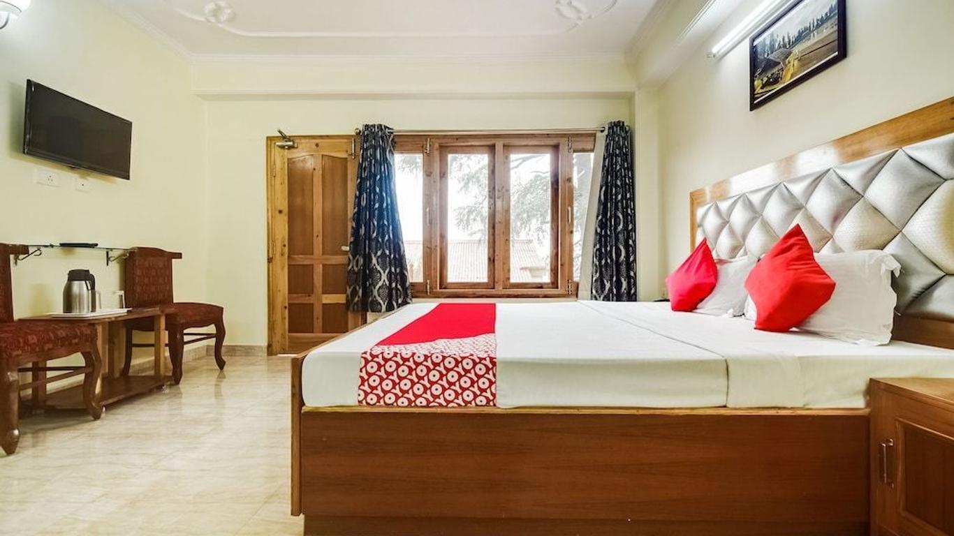 Hotel Kalra Regency