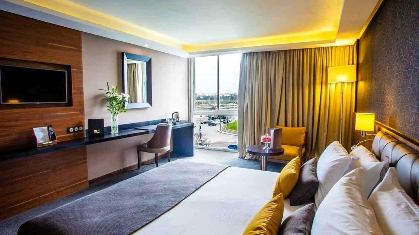 法拉拉巴特酒店