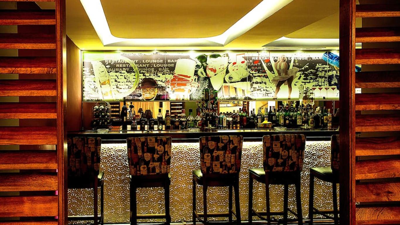 勒斯賽宜斯昂斯酒店