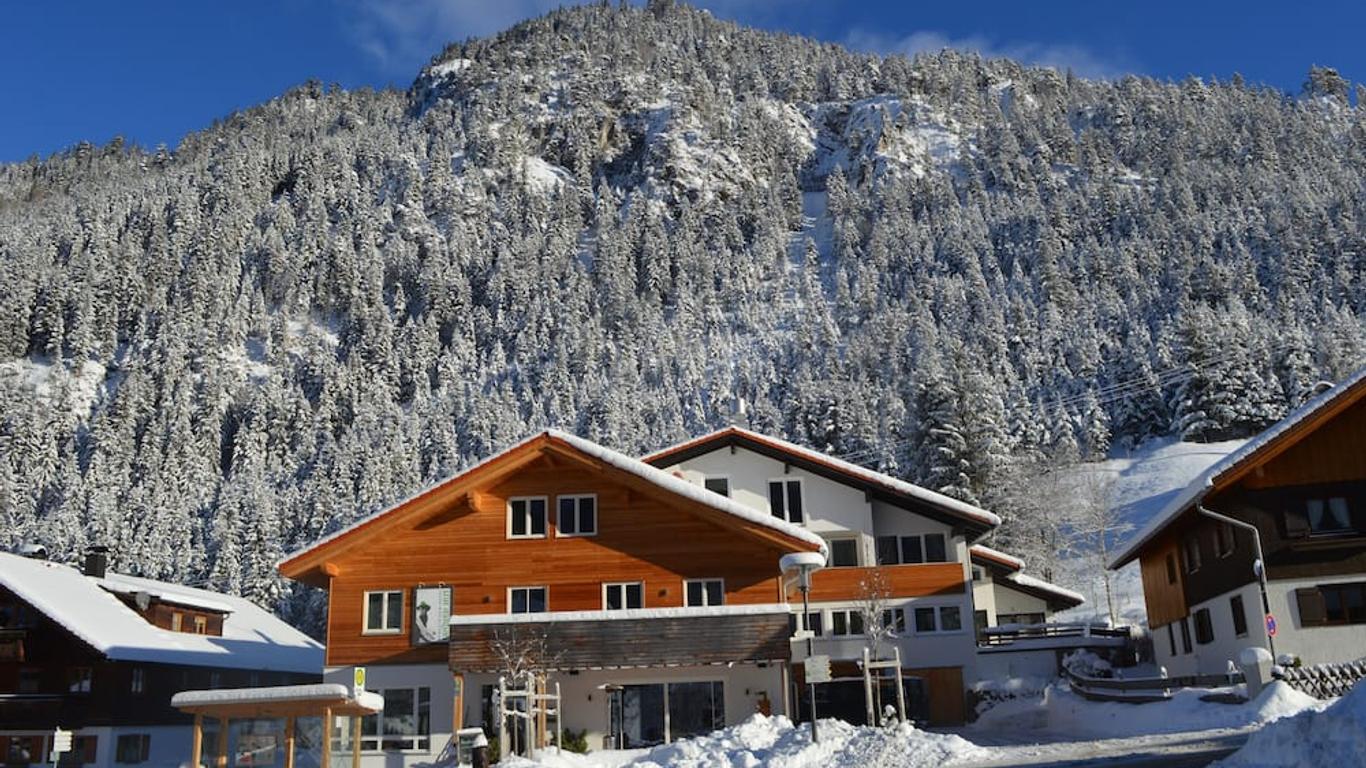 登山者格魯納小屋飯店