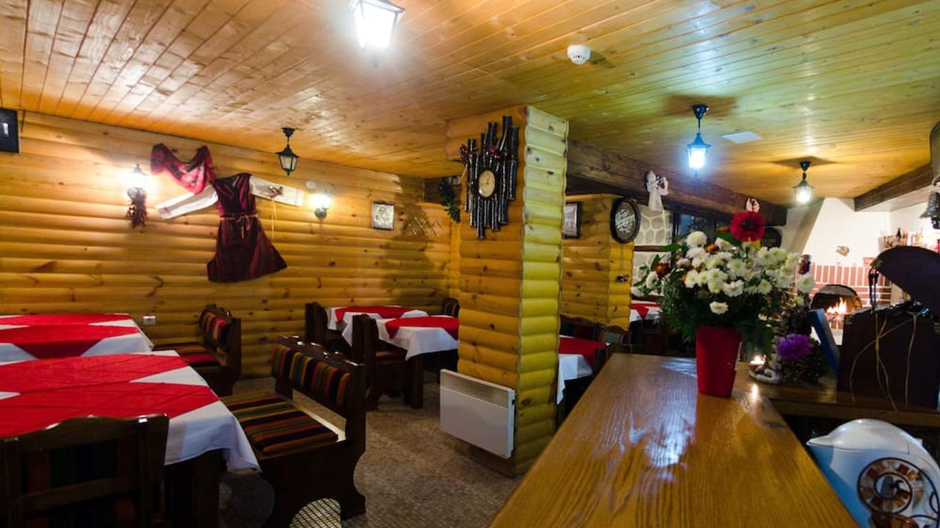 羅曼斯山溫泉暨公寓酒店 - 班斯科